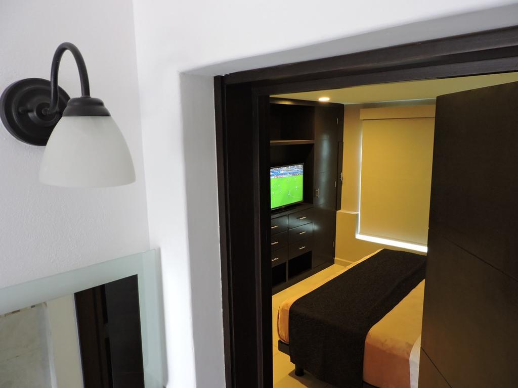 Suites Hamburgo メキシコシティ エクステリア 写真